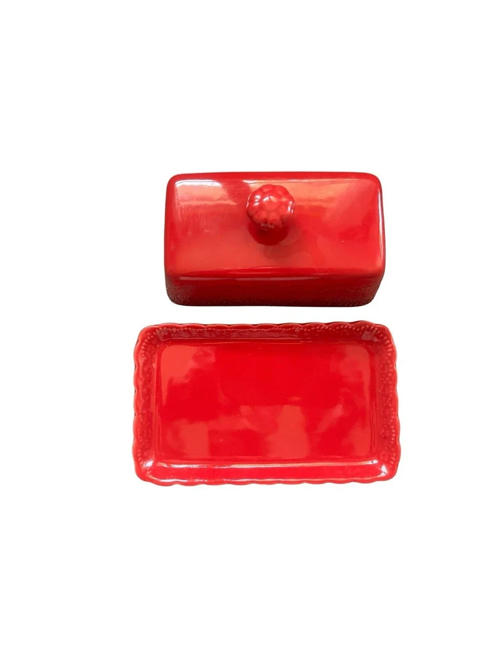 Pioneer Woman Red Embossed “Toni” Stoneware Covered Butter Dish 1/4 Lb